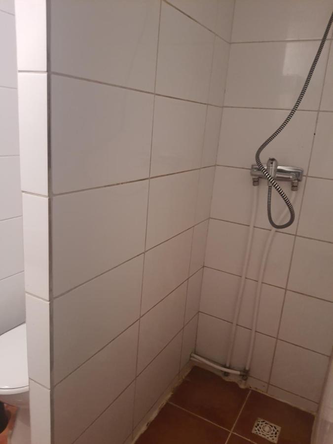 Liten Laegenhet 2 + 2 Pers Fågelfors エクステリア 写真